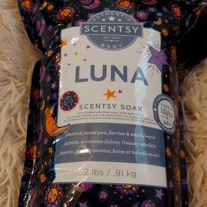 Scentsy soak Luna